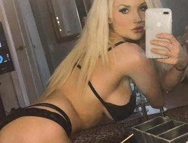 Courtney Stodden: Ποζάρει στο Instagram μετά τα κλάματα με σεξι selfies (φωτό)